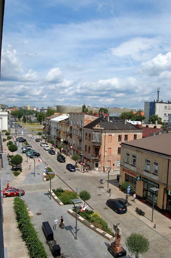 Family & Business Sauna Apartments Rynek Centrum Downtown - 2 Bedroom With Private Sauna, Balcony, Parking Kielce Exteriér fotografie