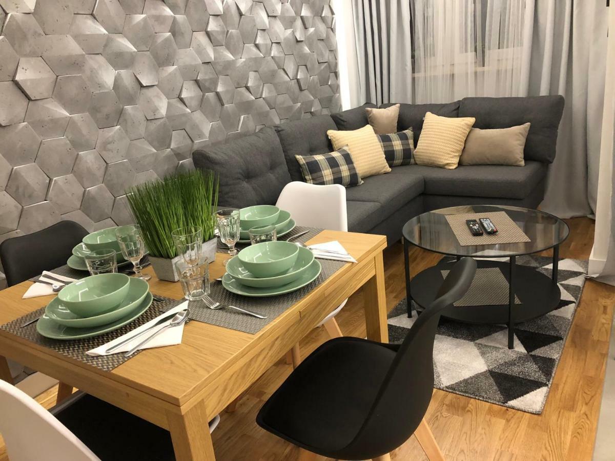 Family & Business Sauna Apartments Rynek Centrum Downtown - 2 Bedroom With Private Sauna, Balcony, Parking Kielce Exteriér fotografie