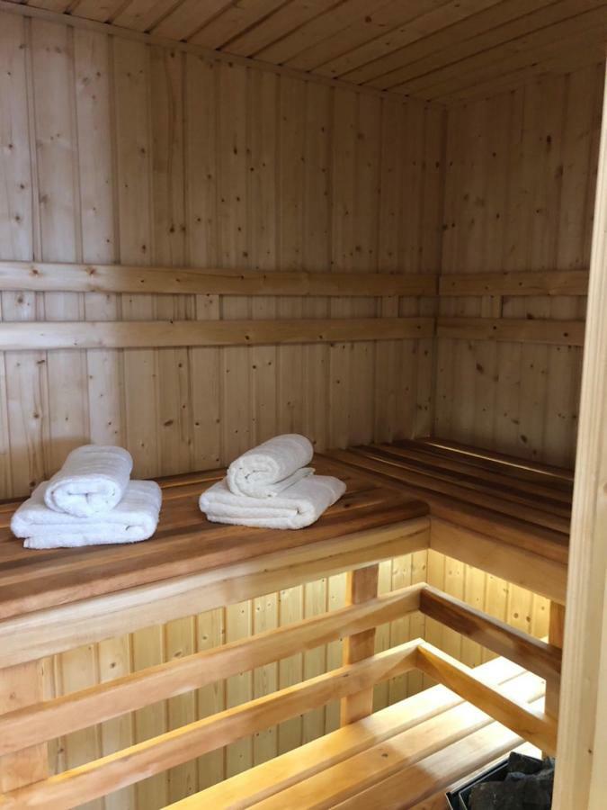 Family & Business Sauna Apartments Rynek Centrum Downtown - 2 Bedroom With Private Sauna, Balcony, Parking Kielce Exteriér fotografie